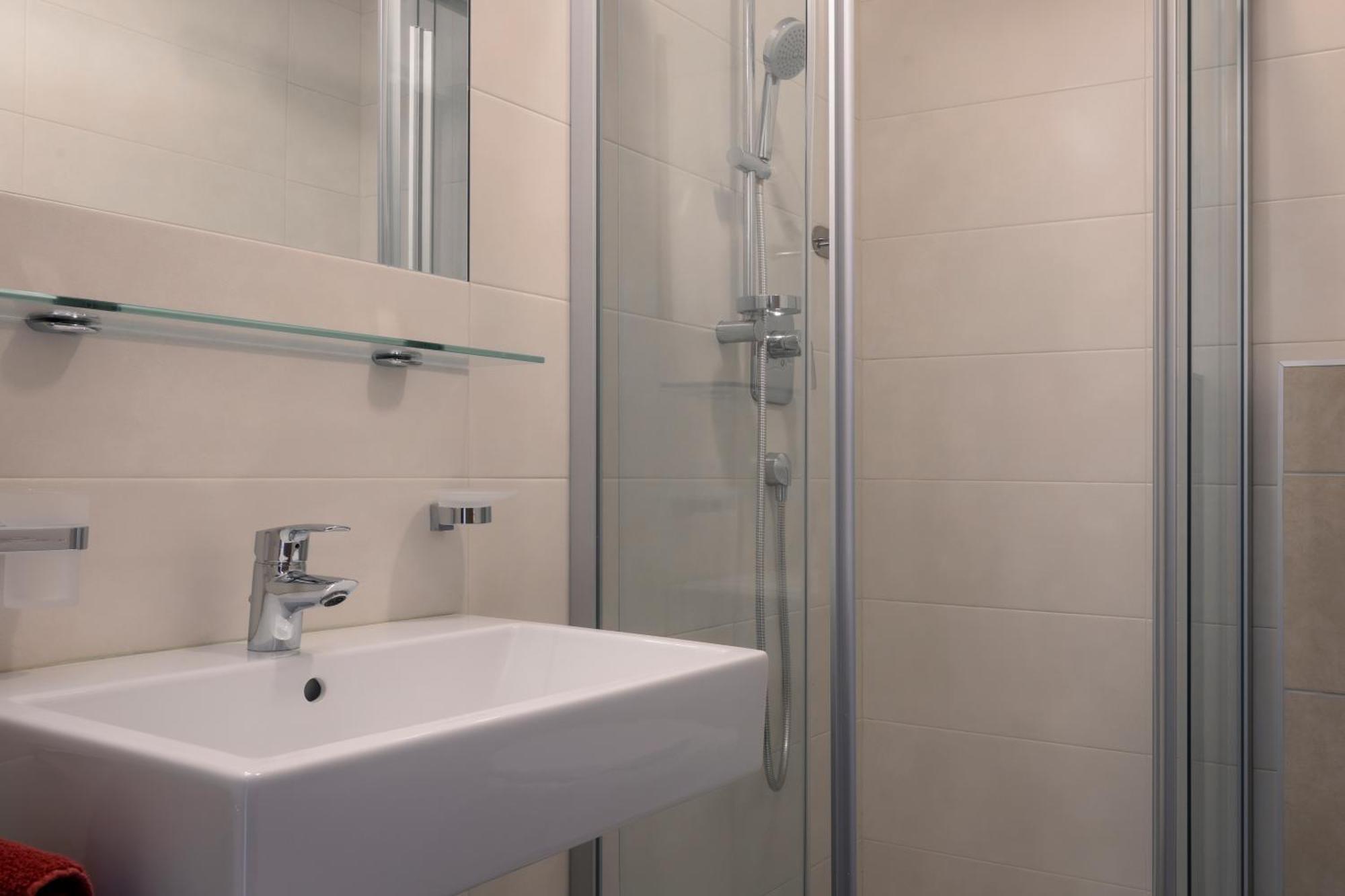 Haus Jaegerheim Apartment Наудерс Екстериор снимка